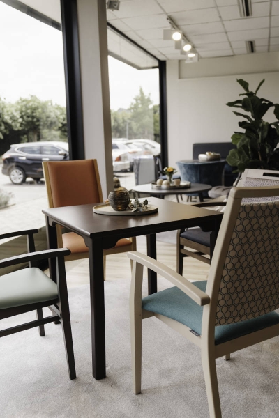 CASSALLO® Restauranttisch ERG QUAD 80x80 - 120x120cm