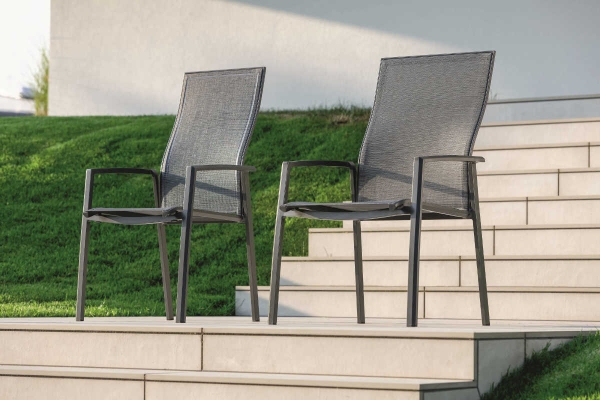 STERN® Stapelsessel KARI PLUS - hoch, breit & belastbar